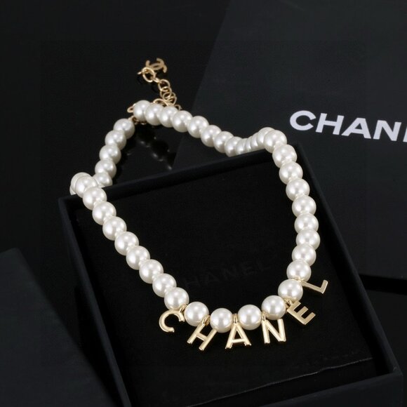 Statement Pearl Necklace with Interlocking Monogram - Picture 1 of 6